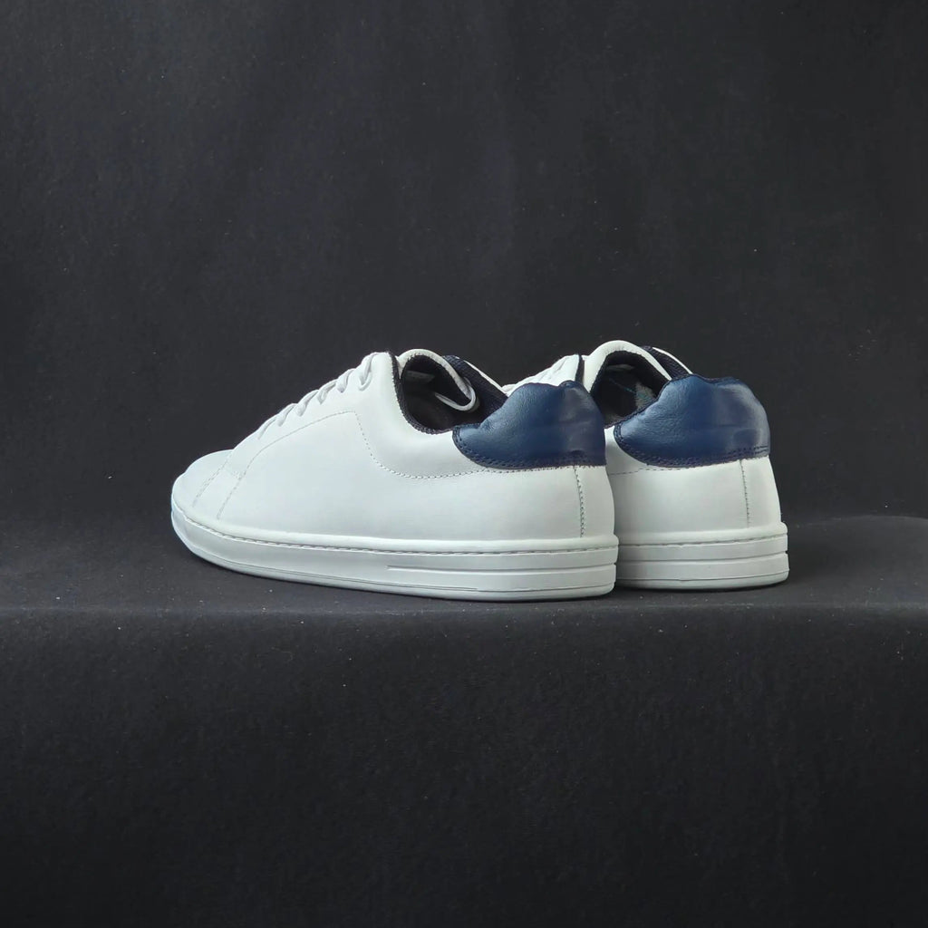 Sv Classic cuero blanco/azul.