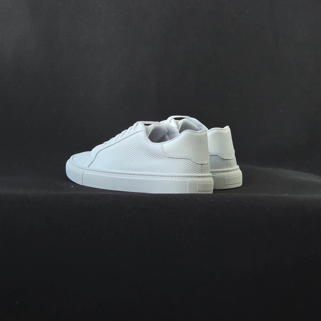 Sv Atlas cuero blanco.