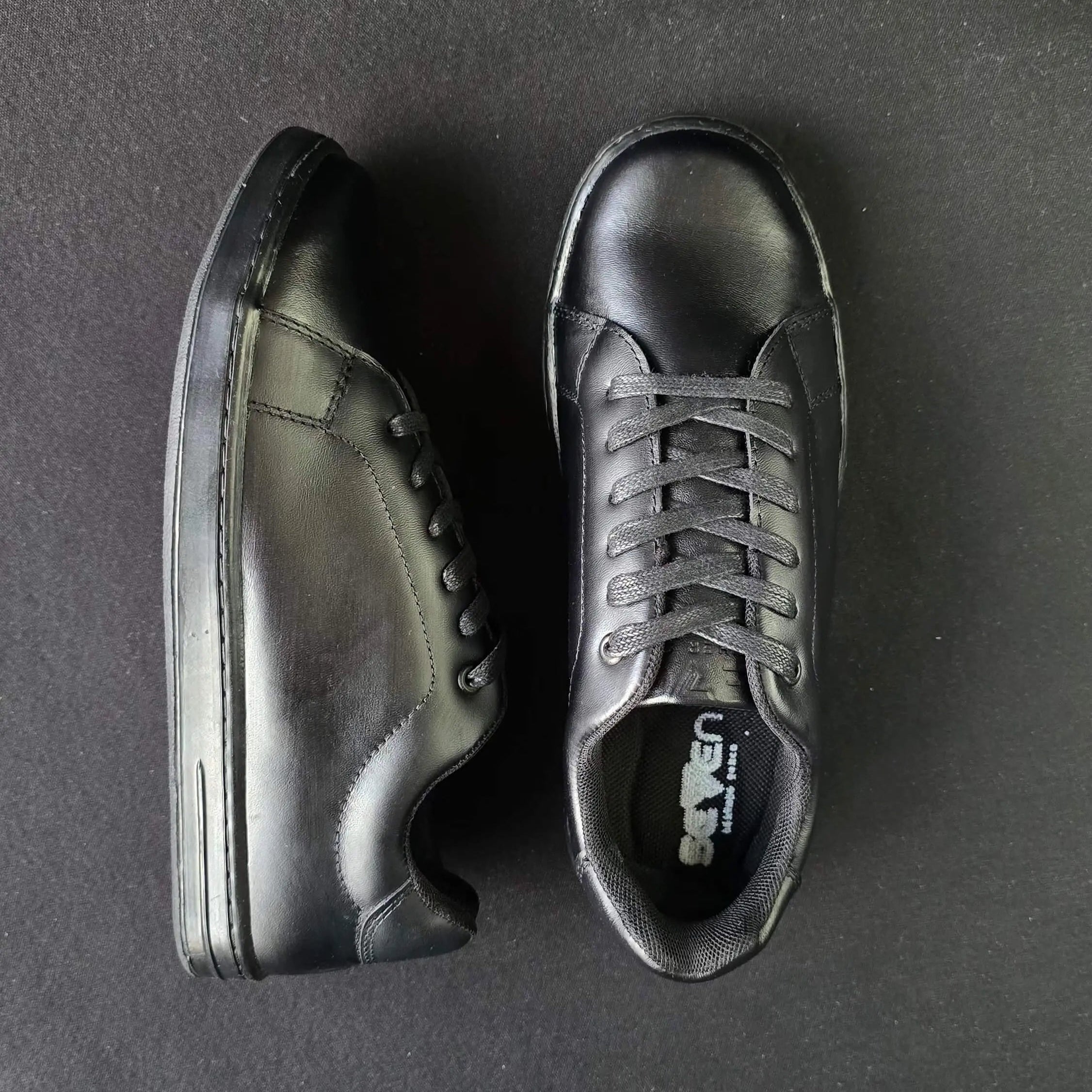 Sv Classic cuero negro.