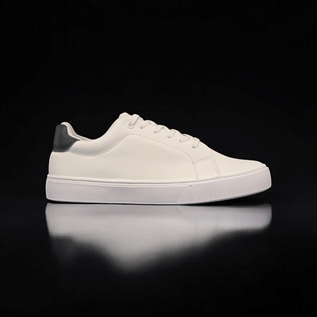 Sv basic cuero blanco/negro.