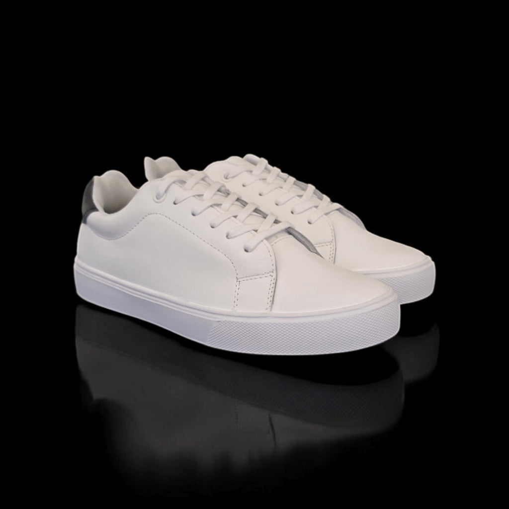 Sv basic cuero blanco/negro.