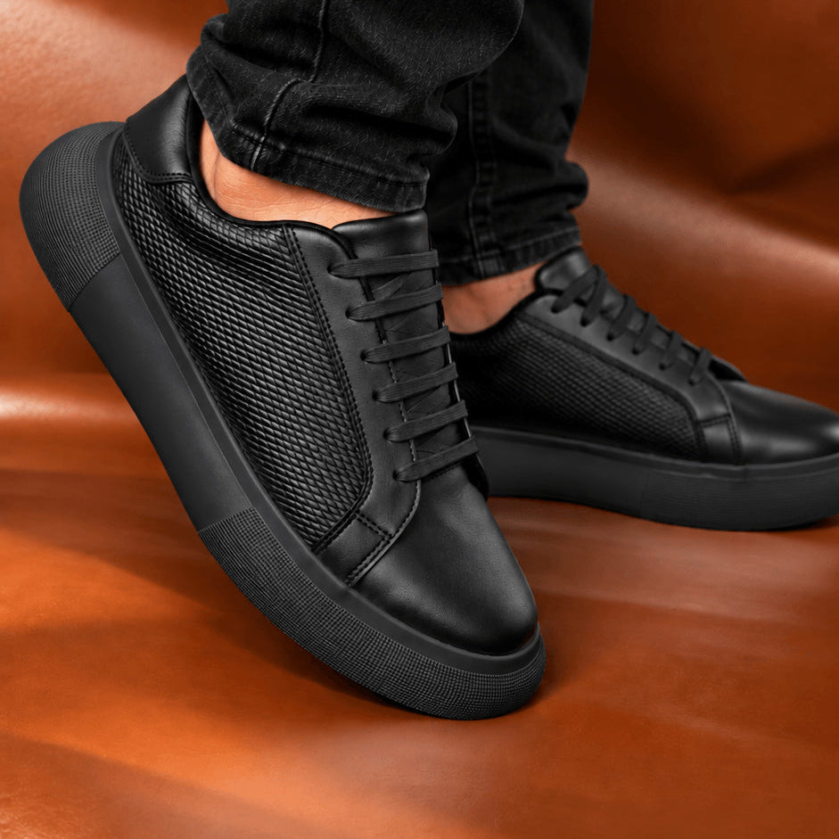 Sv Magnus cuero negro.